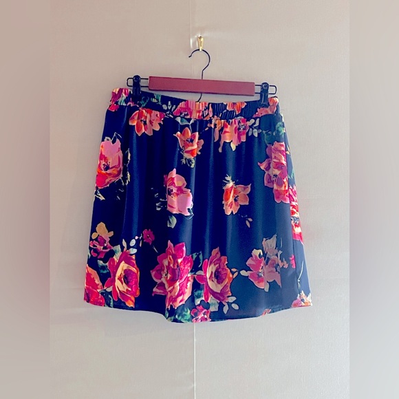 Dresses & Skirts - Navy & Floral Skirt